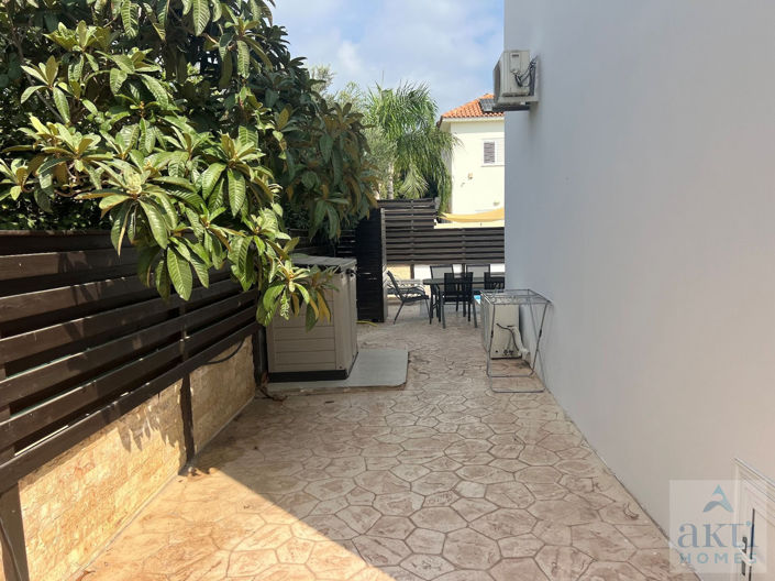 Image No.24-3 Bed Villa for sale