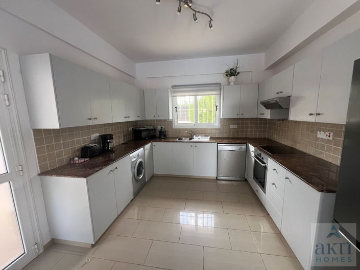 Image No.3-3 Bed Villa for sale