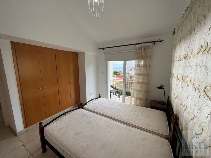 Image No.12-3 Bed Villa for sale