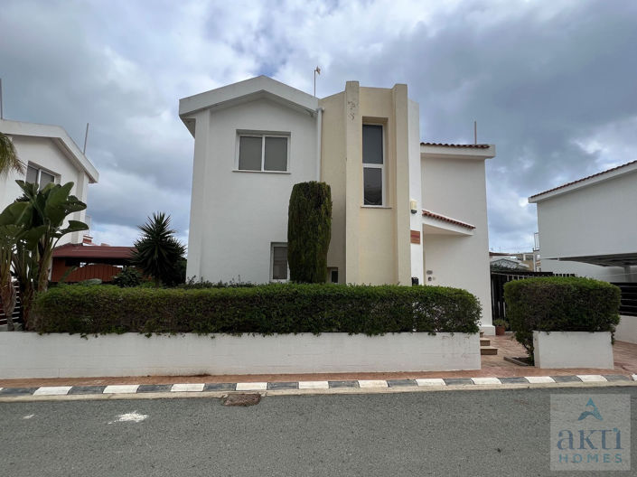 Image No.25-3 Bed Villa for sale