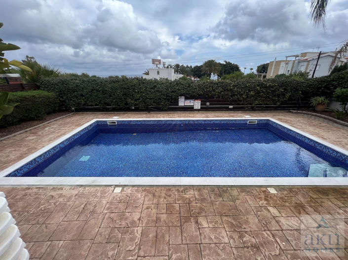 Image No.3-3 Bed Villa for sale