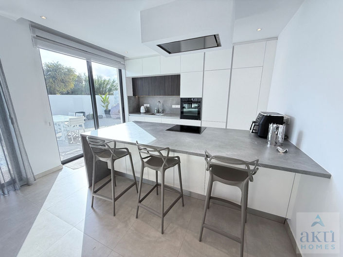 Image No.14-3 Bed Villa for sale