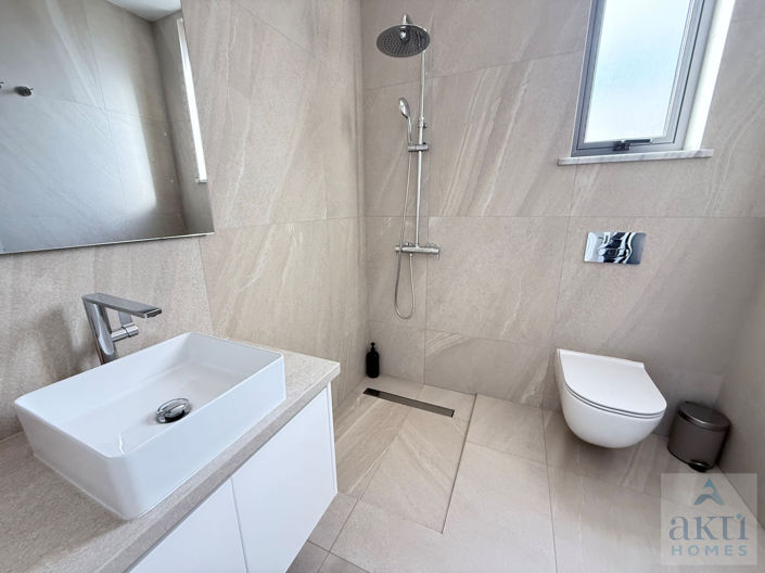 Image No.23-3 Bed Villa for sale