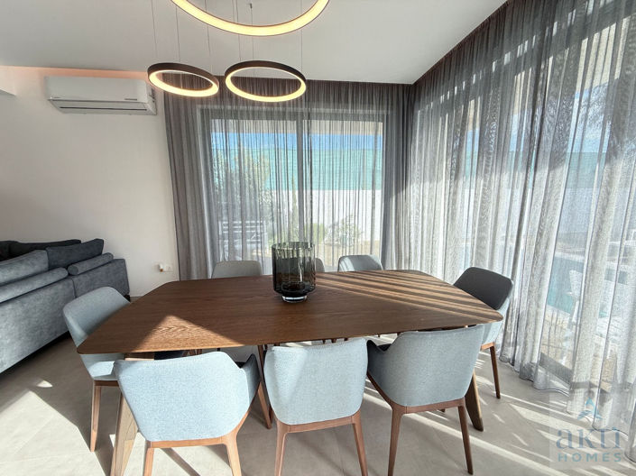 Image No.8-3 Bed Villa for sale