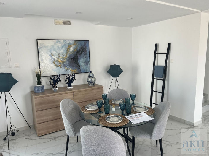 Image No.3-3 Bed Villa for sale