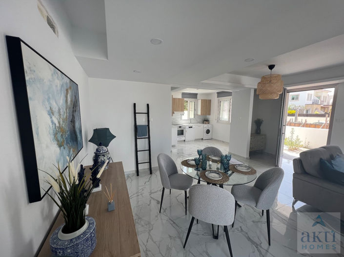 Image No.5-3 Bed Villa for sale