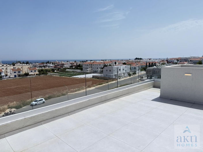 Image No.27-2 Bed Apartment for sale