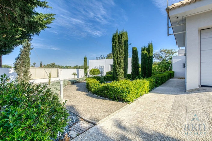 Image No.32-4 Bed Villa for sale