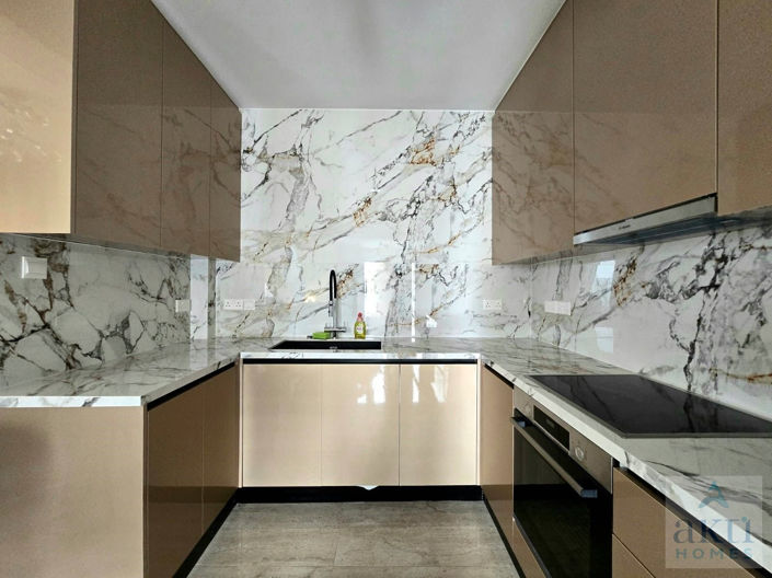 Image No.7-5 Bed Villa for sale