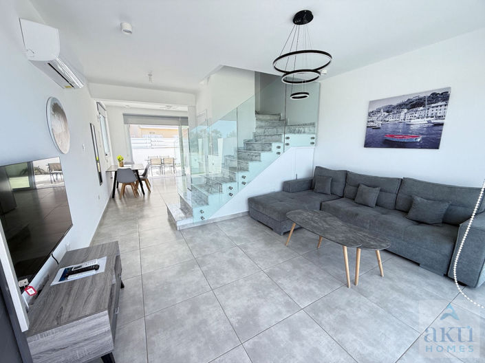 Image No.1-2 Bed Townhouse for sale