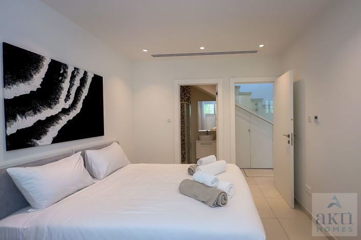 Image No.13-4 Bed Villa for sale