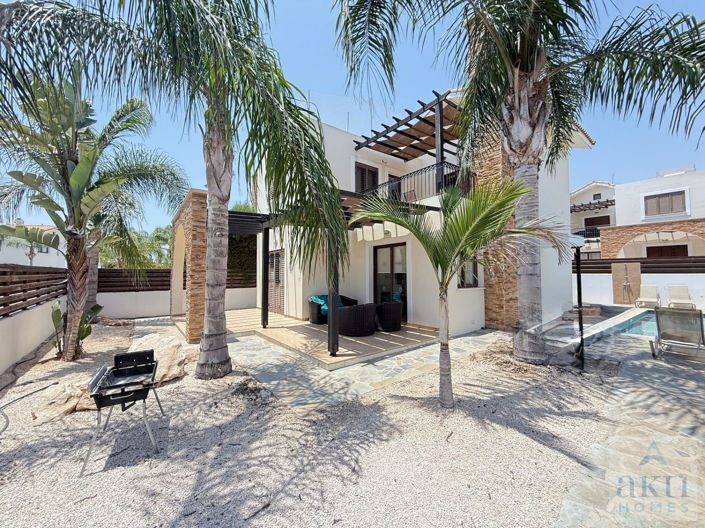 Image No.1-3 Bed Villa for sale