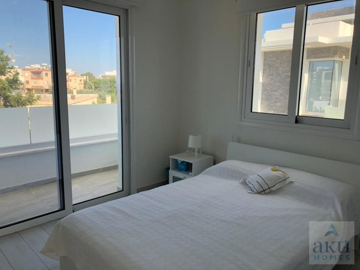 Image No.10-4 Bed Villa for sale