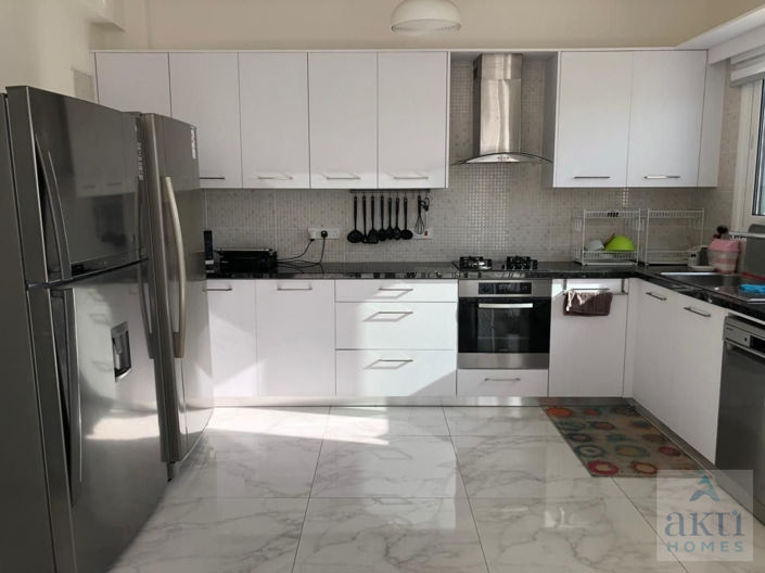 Image No.3-4 Bed Villa for sale