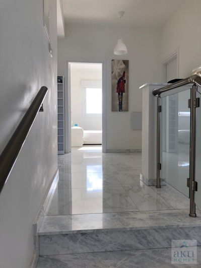 Image No.5-4 Bed Villa for sale