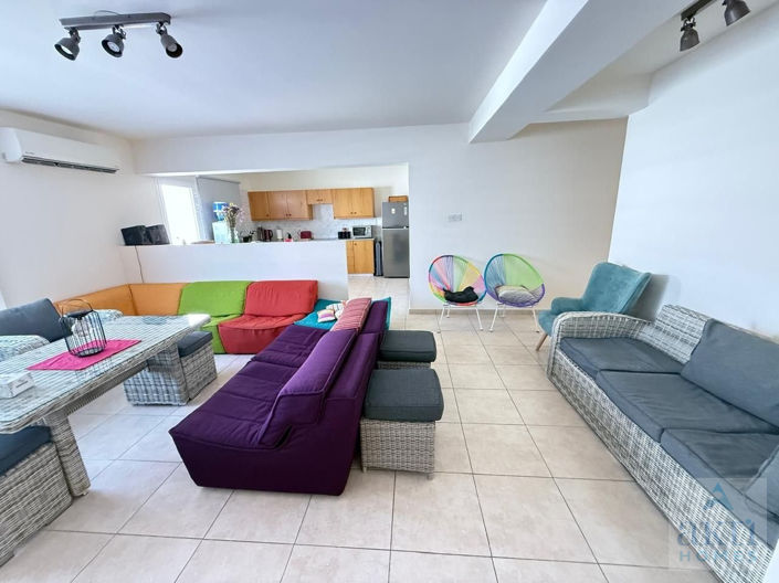 Image No.1-3 Bed Apartment for sale