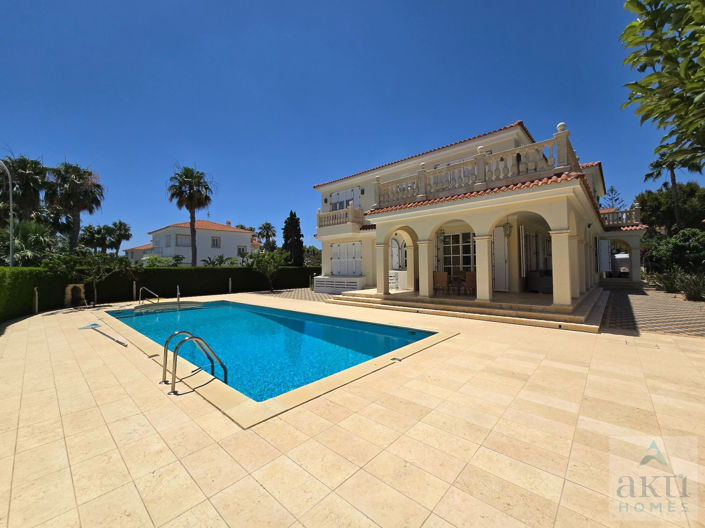 Image No.2-4 Bed Villa for sale