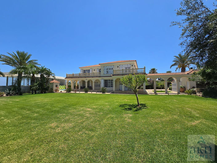 Image No.26-4 Bed Villa for sale