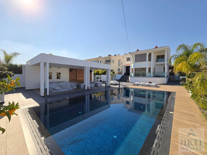 Image No.1-Villa de 4 chambres à vendre à Paralimni