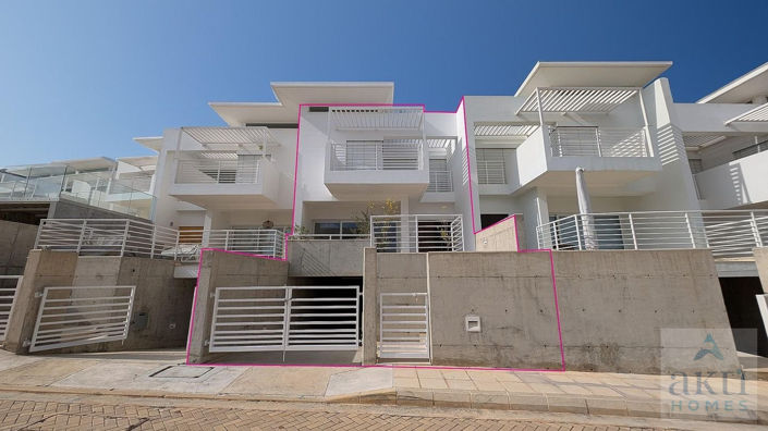 Image No.1-3 Bed Villa for sale