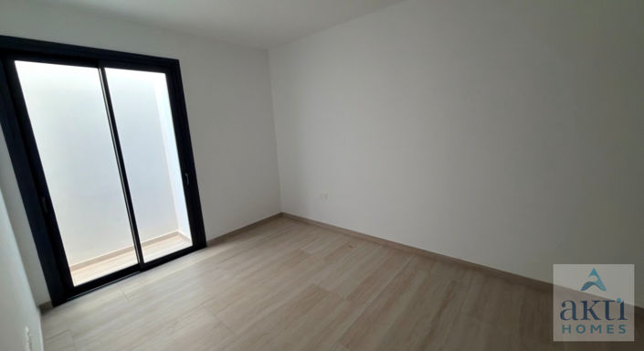 Image No.10-5 Bed Villa for sale