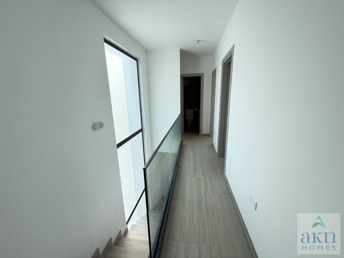 Image No.14-5 Bed Villa for sale