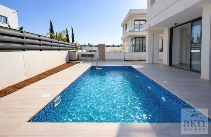 Image No.18-5 Bed Villa for sale