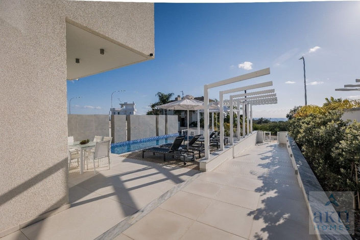 Image No.14-3 Bed Villa for sale