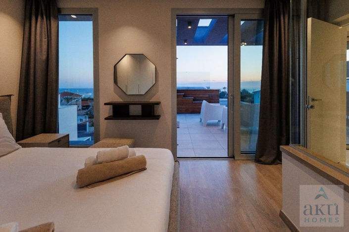 Image No.7-3 Bed Villa for sale