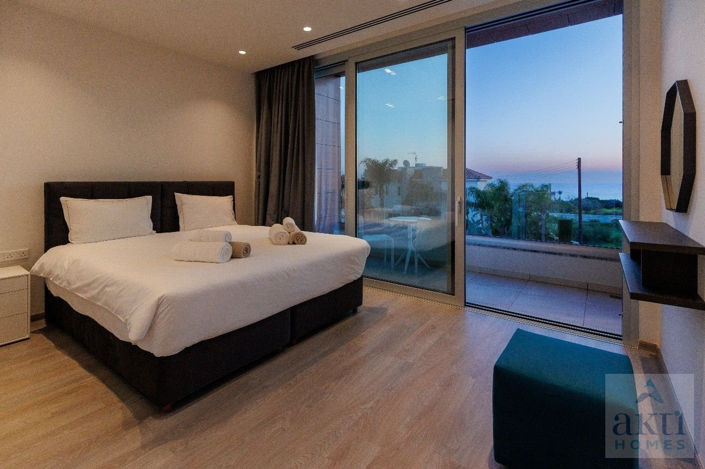 Image No.8-3 Bed Villa for sale