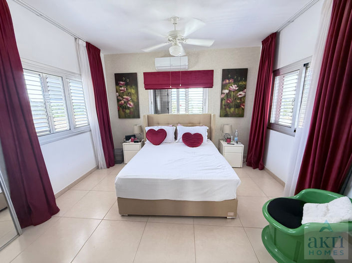 Image No.15-4 Bed Villa for sale