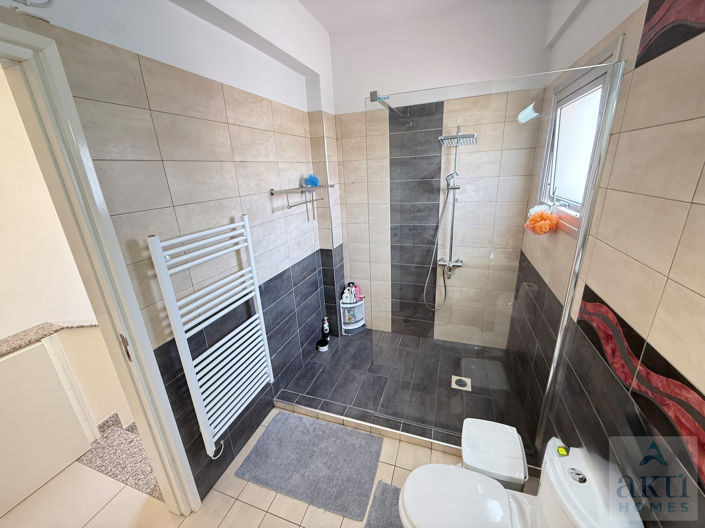 Image No.25-4 Bed Villa for sale