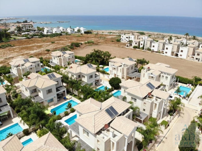 Image No.1-3 Bed Villa for sale