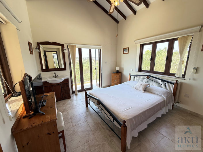 Image No.15-4 Bed Villa for sale