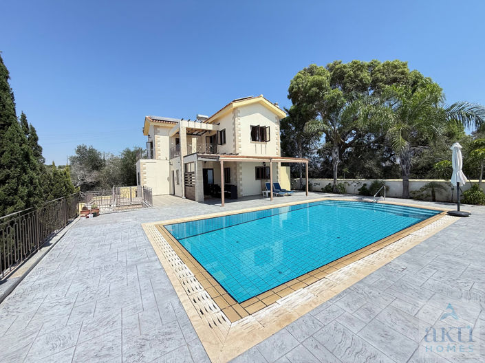 Image No.38-Villa de 4 chambres à vendre à Famagusta