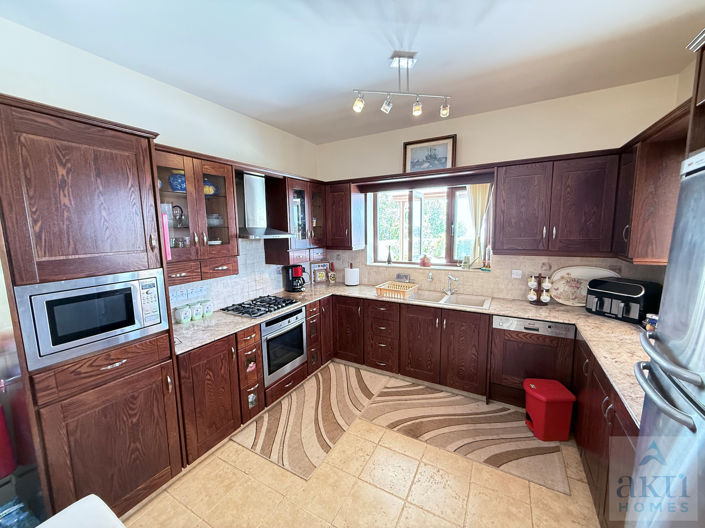 Image No.8-4 Bed Villa for sale