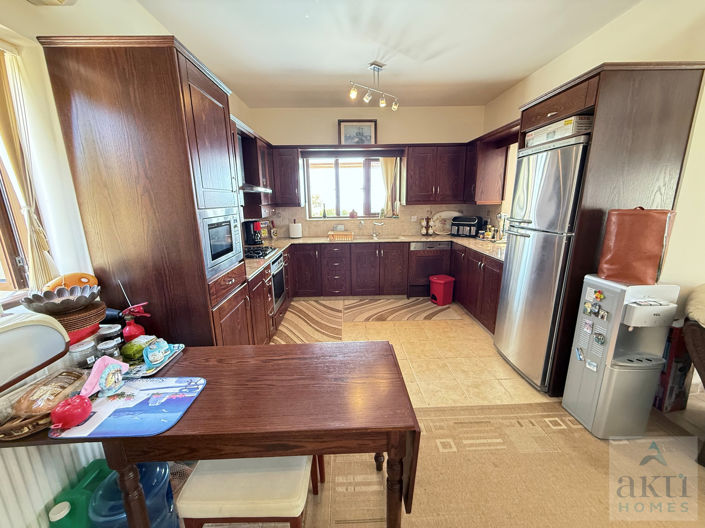 Image No.9-4 Bed Villa for sale