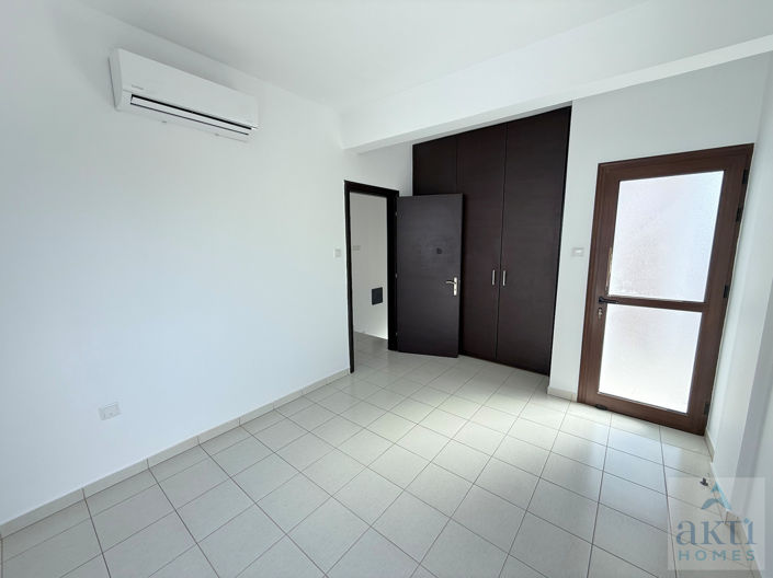 Image No.10-3 Bed Villa for sale