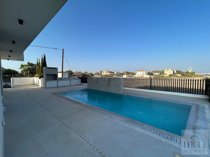 Image No.19-4 Bed Villa for sale