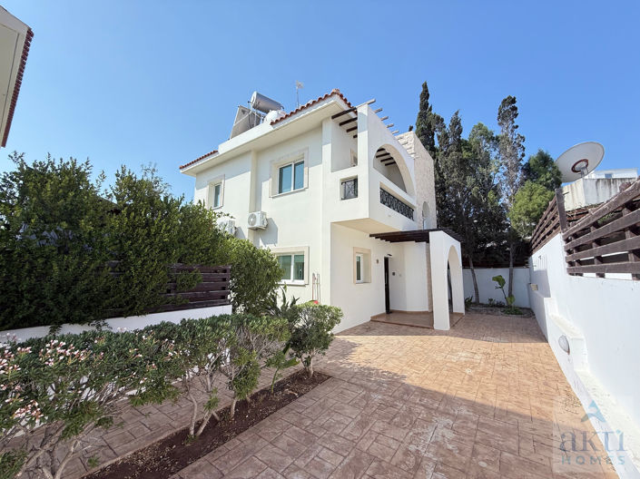 Image No.1-3 Bed Villa for sale