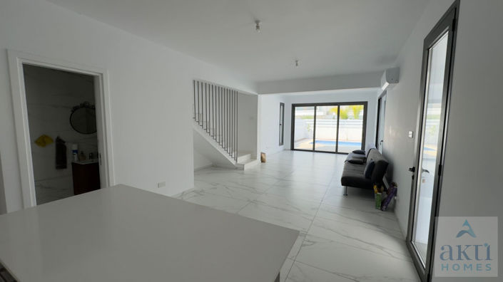 Image No.4-4 Bed Villa for sale