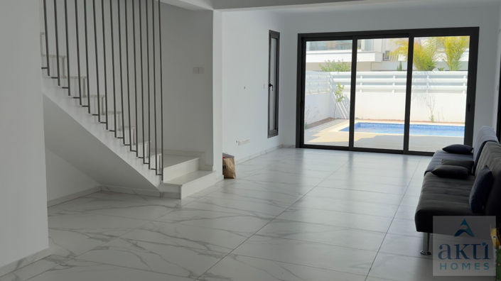 Image No.5-4 Bed Villa for sale