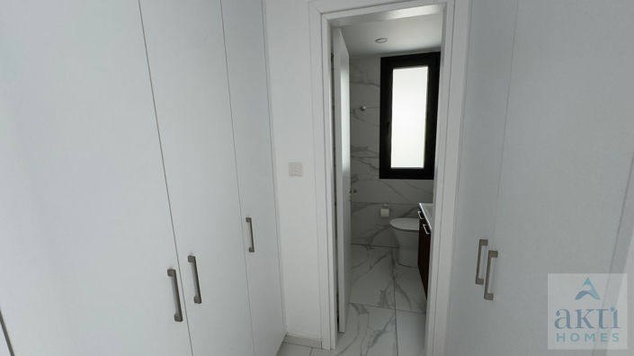 Image No.8-4 Bed Villa for sale