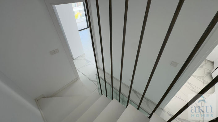 Image No.9-4 Bed Villa for sale