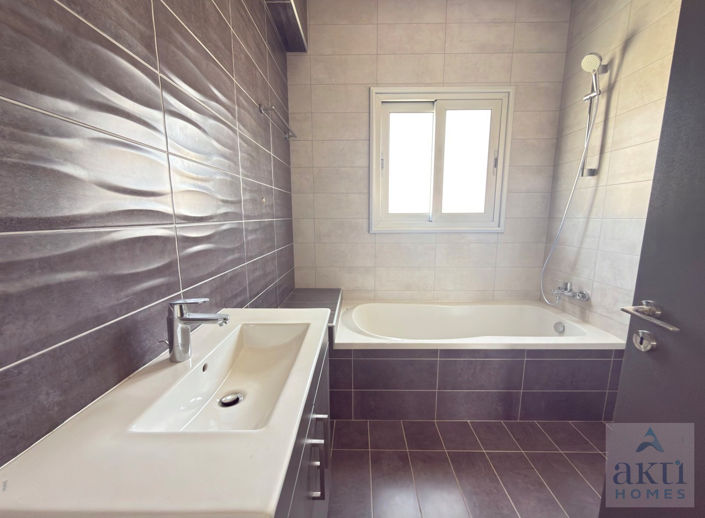 Image No.17-4 Bed Villa for sale