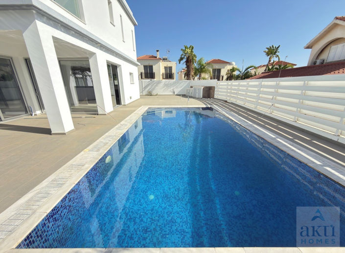 Image No.22-4 Bed Villa for sale