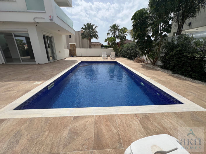 Image No.13-3 Bed Villa for sale