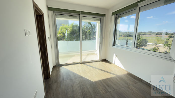 Image No.15-3 Bed Villa for sale