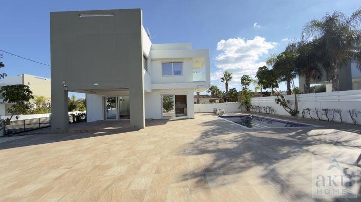 Image No.23-3 Bed Villa for sale