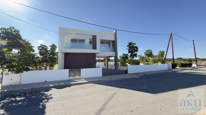 Image No.24-3 Bed Villa for sale